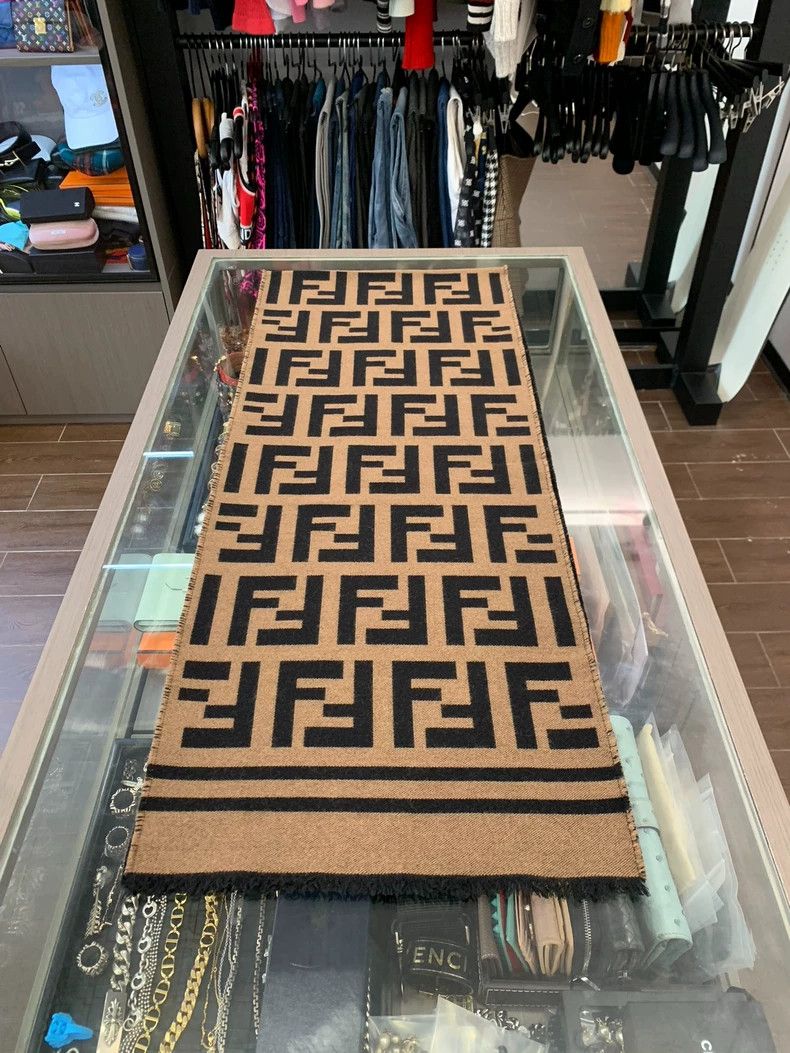 Fendi Fendi FF Logo Wool Women's Scarf Size ONE SIZE - 2 Thumbnail