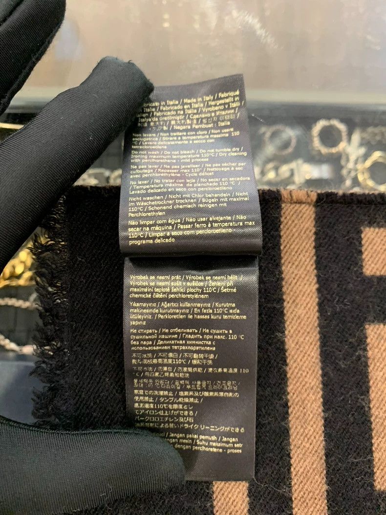 Fendi Fendi FF Logo Wool Women's Scarf Size ONE SIZE - 8 Thumbnail