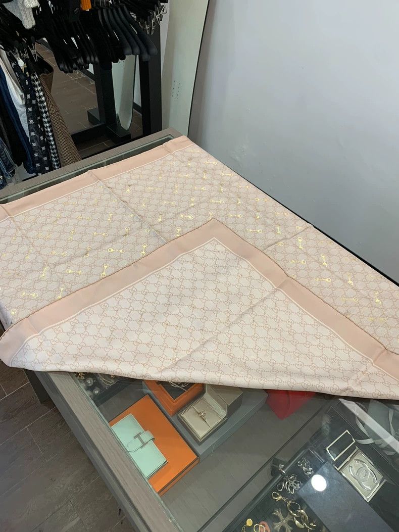 Gucci Gucci Rose Pink GG Logo Silk Scarf Size ONE SIZE - 5 Thumbnail