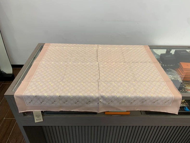 Gucci Gucci Rose Pink GG Logo Silk Scarf Size ONE SIZE - 4 Thumbnail