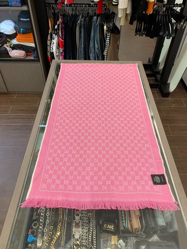 Gucci Gucci Pink Wool Logo Double-Sided Scarf Size ONE SIZE - 3 Thumbnail