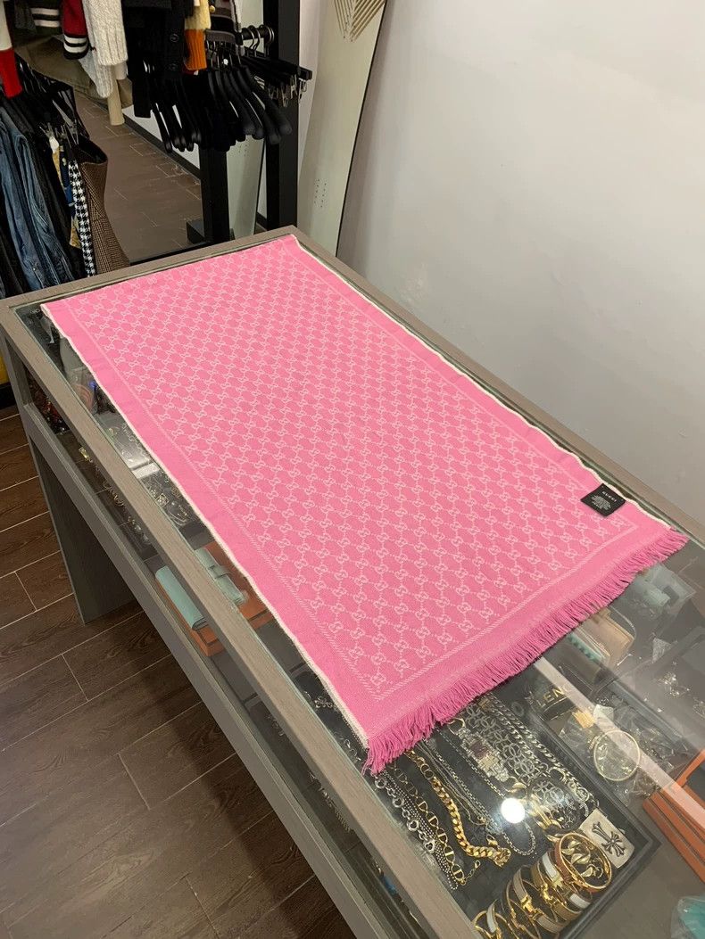 Gucci Gucci Pink Wool Logo Double-Sided Scarf Size ONE SIZE - 2 Thumbnail