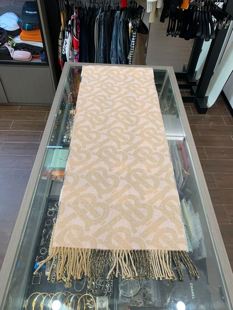 Burberry Burberry TB Logo Cashmere Scarf Size ONE SIZE - 2 Thumbnail