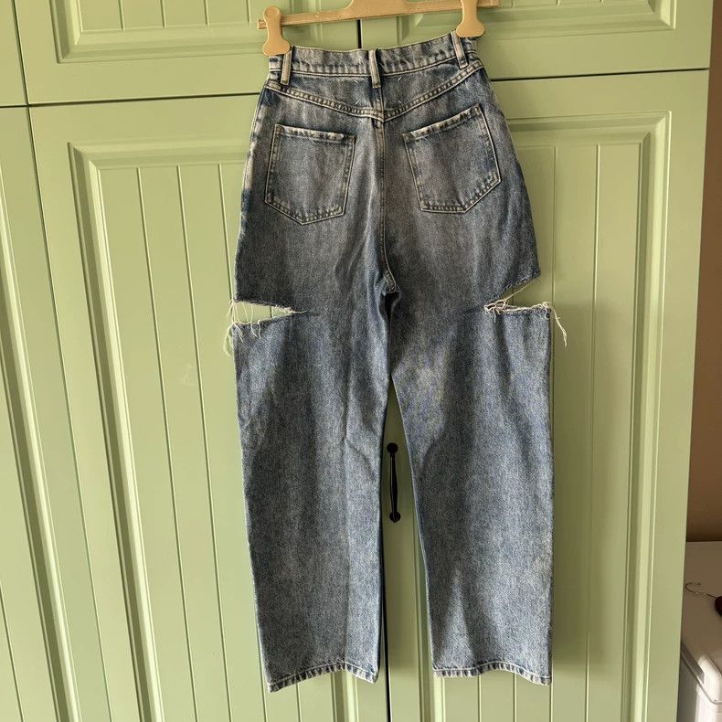 Maison Margiela Maison Margiela Distressed High-Waist Jeans - dmc Size 26" / US 2 / IT 38 - 2 Thumbnail