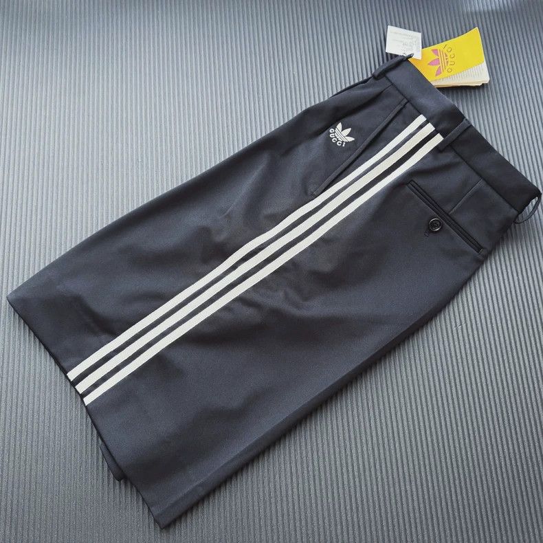 Gucci Gucci x Adidas collaborative straight-leg embroidered sports shorts - dmc Size 28" / US 6 / IT 42 - 5 Thumbnail