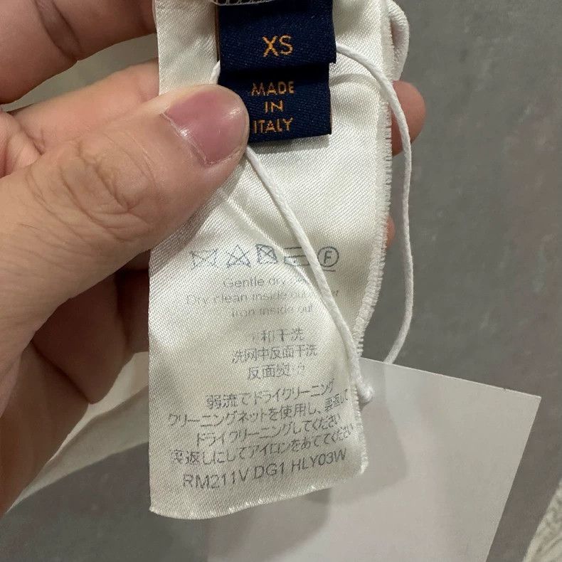 Louis Vuitton Louis Vuitton White Logo Seafood Beaded T-Shirt - dmc Size M / US 6-8 / IT 42-44 - 5 Thumbnail