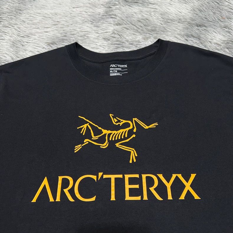 Arc'teryx Arcteryx Chest Logo Short Sleeve T-Shirt Size US XL / EU 56 / 4 - 3 Thumbnail