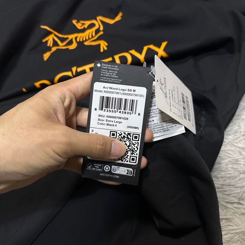 Arc'teryx Arcteryx Chest Logo Short Sleeve T-Shirt Size US XL / EU 56 / 4 - 6 Thumbnail