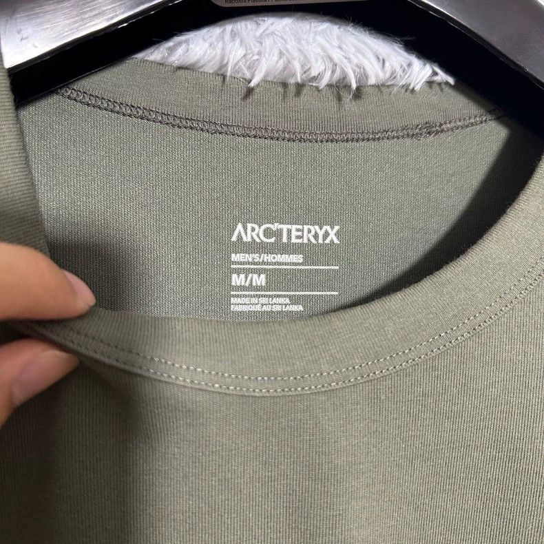Arc'teryx Arcteryx Captive Embroidered Logo Short Sleeve T-Shirt Size US M / EU 48-50 / 2 - 4 Thumbnail