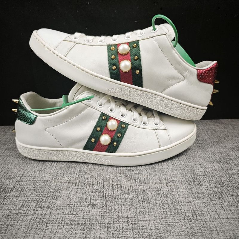Gucci Gucci ACE Studded Leather Sneakers for Women 0079 Size US 7.5 / IT 37.5 - 7 Thumbnail