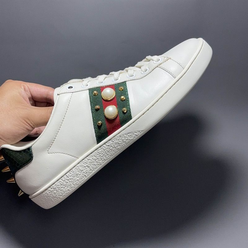Gucci Gucci Ace Leather Studded Fashion Sneakers for Women 0079 Size US 6.5 / IT 36.5 - 7 Thumbnail