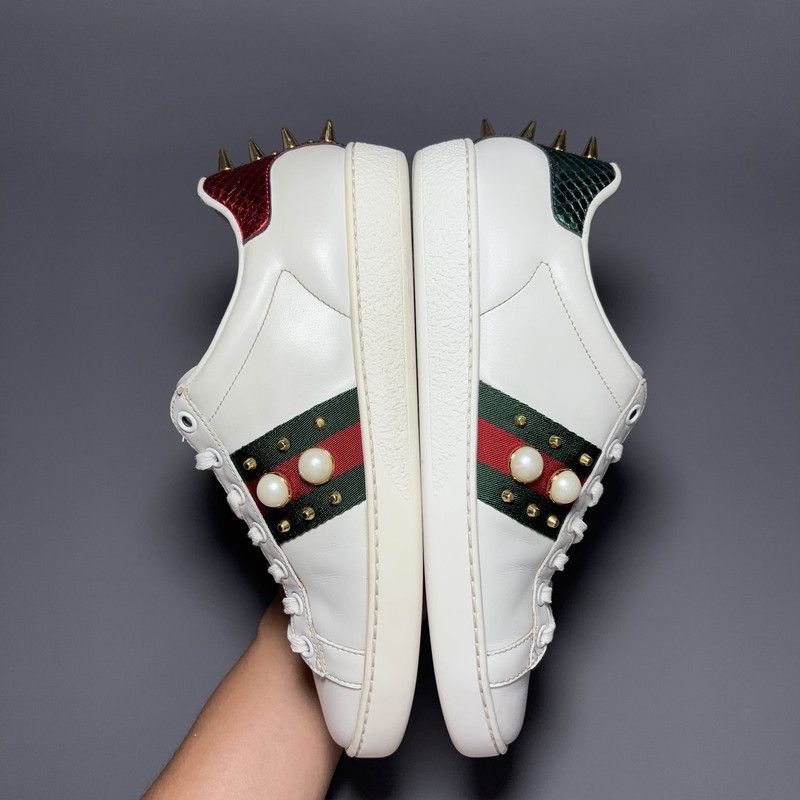 Gucci Gucci Ace Leather Studded Fashion Sneakers for Women 0079 Size US 6.5 / IT 36.5 - 9 Thumbnail