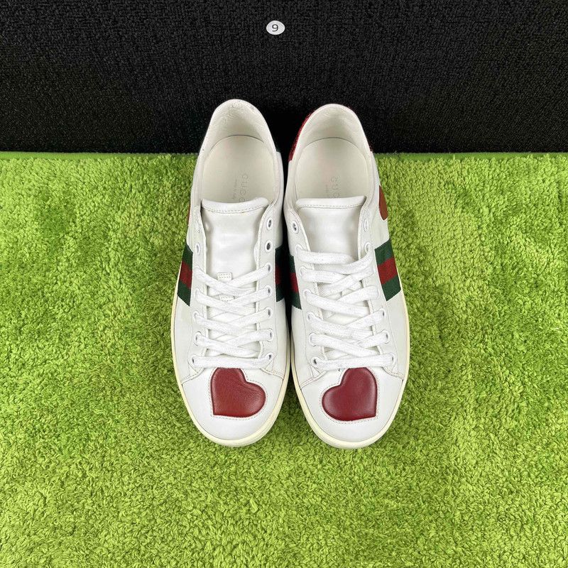 Gucci Gucci Love Heart Low Top Sneakers for Women 0079 Size US 6.5 / IT 36.5 - 8 Thumbnail