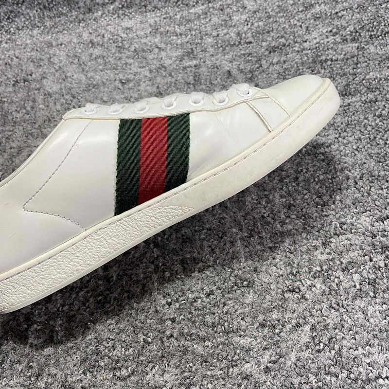Gucci Gucci ACE Embroidered Fashion Sneakers for Women 0079 Size US 5 / IT 35 - 9 Thumbnail