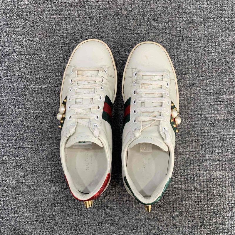 Gucci Gucci ACE Leather Studded Fashion Sneakers for Women 0079 Size US 5 / IT 35 - 11 Thumbnail