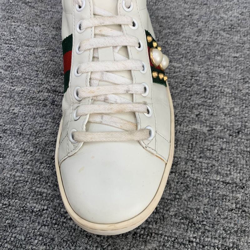 Gucci Gucci ACE Leather Studded Fashion Sneakers for Women 0079 Size US 5 / IT 35 - 7 Thumbnail