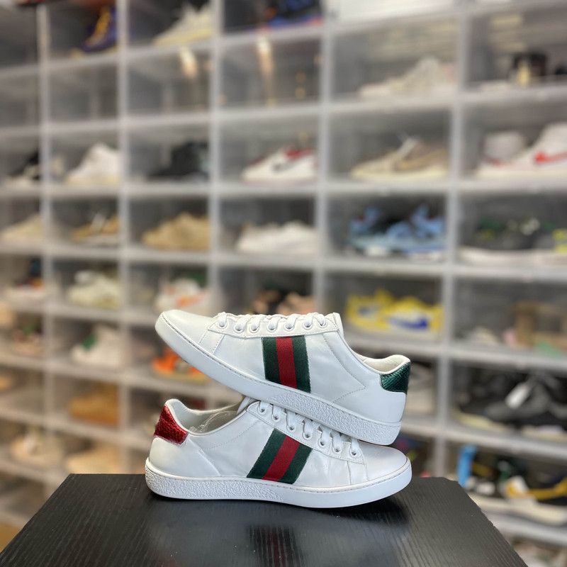 Gucci Gucci White Ace Sneakers with Bee Pattern 0079 Size US 5 / IT 35 - 7 Thumbnail