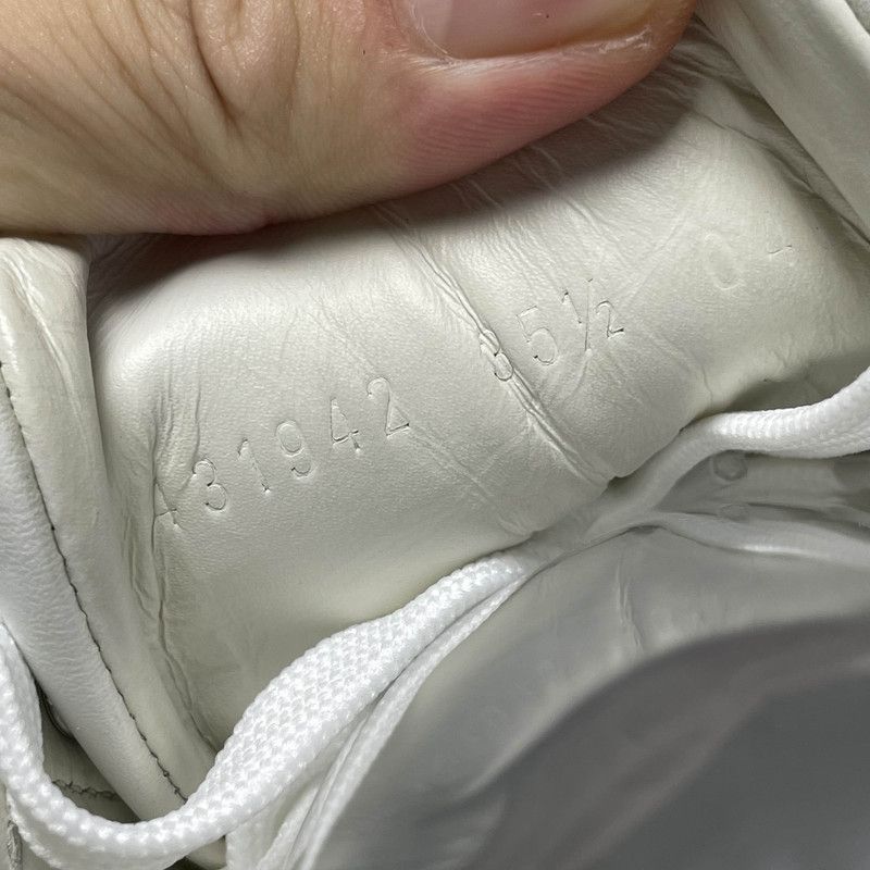 Gucci Gucci White Ace Sneakers with Bee Pattern 0079 Size US 5 / IT 35 - 5 Thumbnail