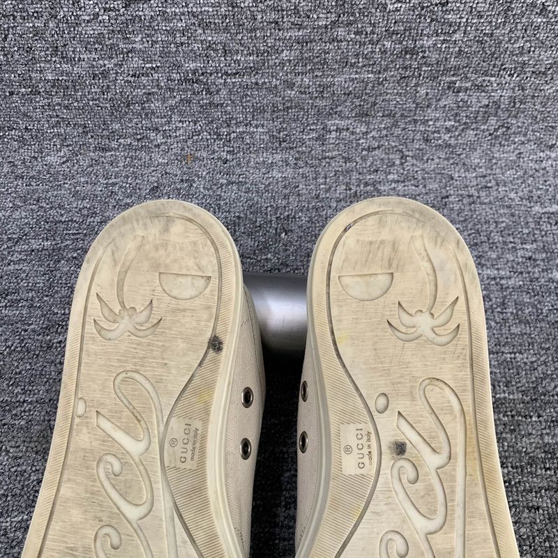 Gucci Gucci Beige Canvas GG Logo Low-Top Sneakers 0079 Size US 6 / IT 36 - 14 Thumbnail