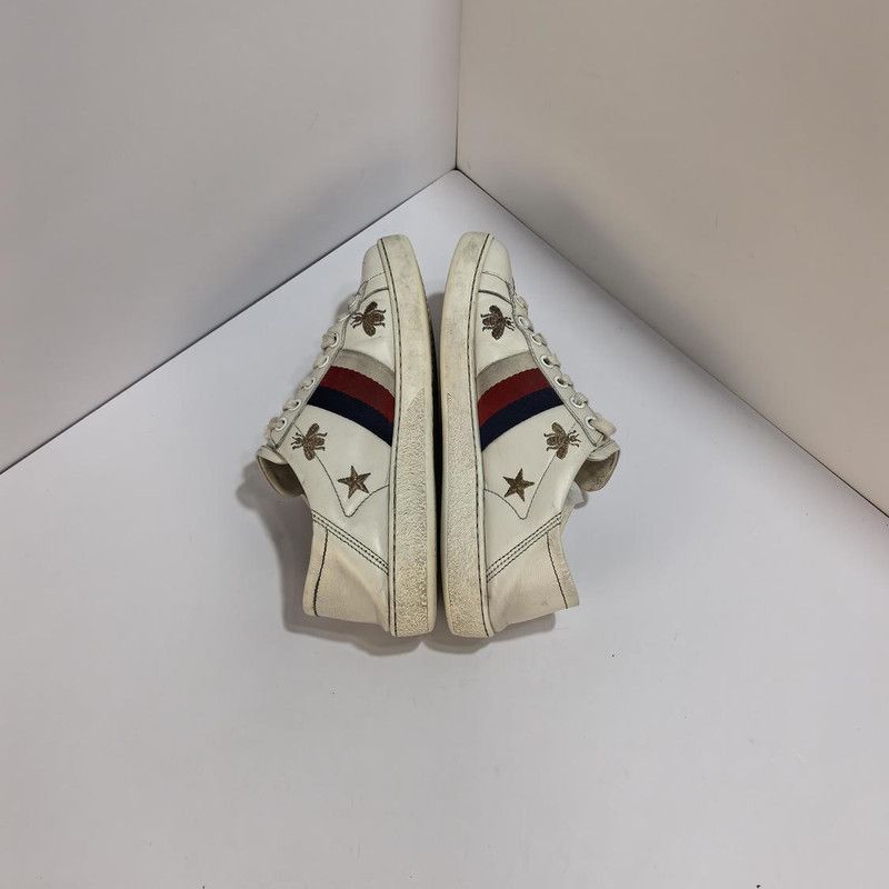 Gucci Gucci Ace Bee & Star White Fashion Sneakers 0079 Size US 5 / IT 35 - 6 Thumbnail