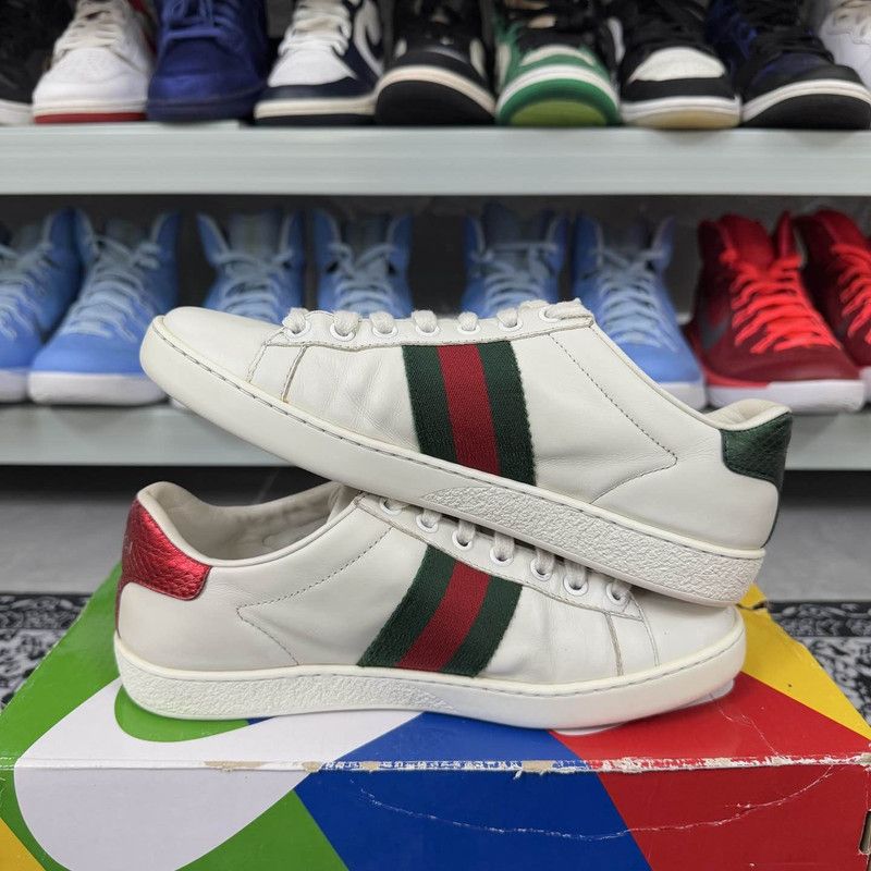 Gucci Gucci Ace White Leather Sneakers with Bee 0079 Size US 6 / IT 36 - 7 Thumbnail