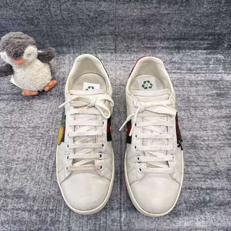 Gucci Gucci Ace Leather Sneakers with Pineapple Embroidery 0079 Size US 5 / IT 35 - 2 Thumbnail