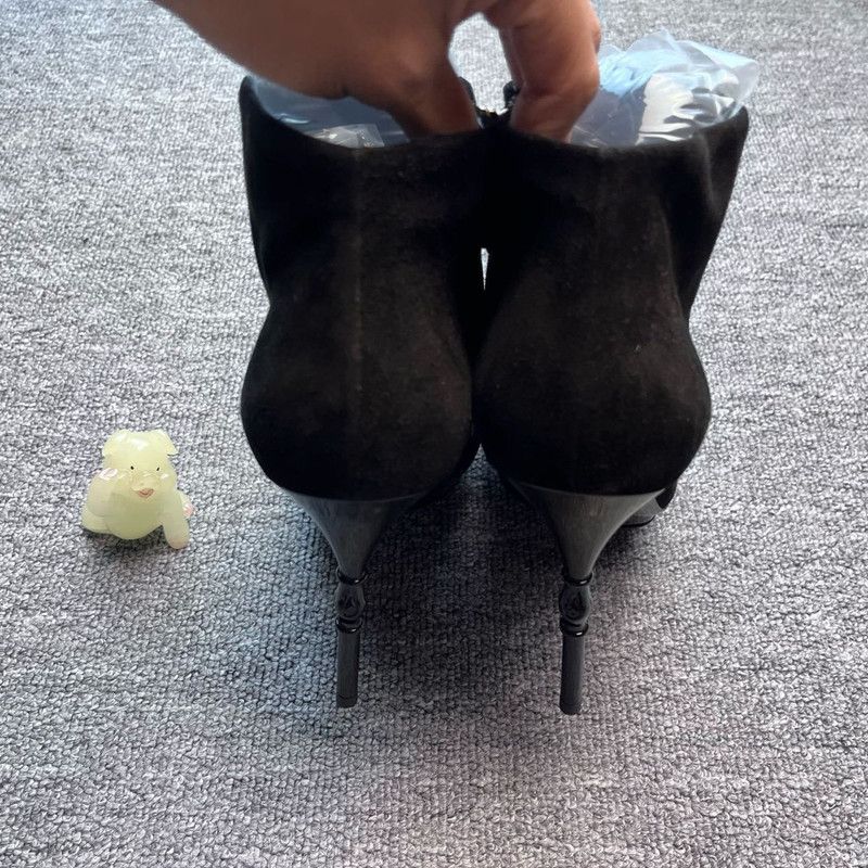 Gucci Gucci Black Suede Pointed Toe Ankle Boots 0079 Size US 7.5 / IT 37.5 - 3 Thumbnail