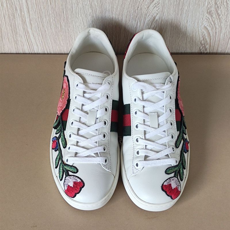 Gucci Gucci Ace Embroidered Floral Leather Sneakers 0079 Size US 5 / IT 35 - 2 Thumbnail