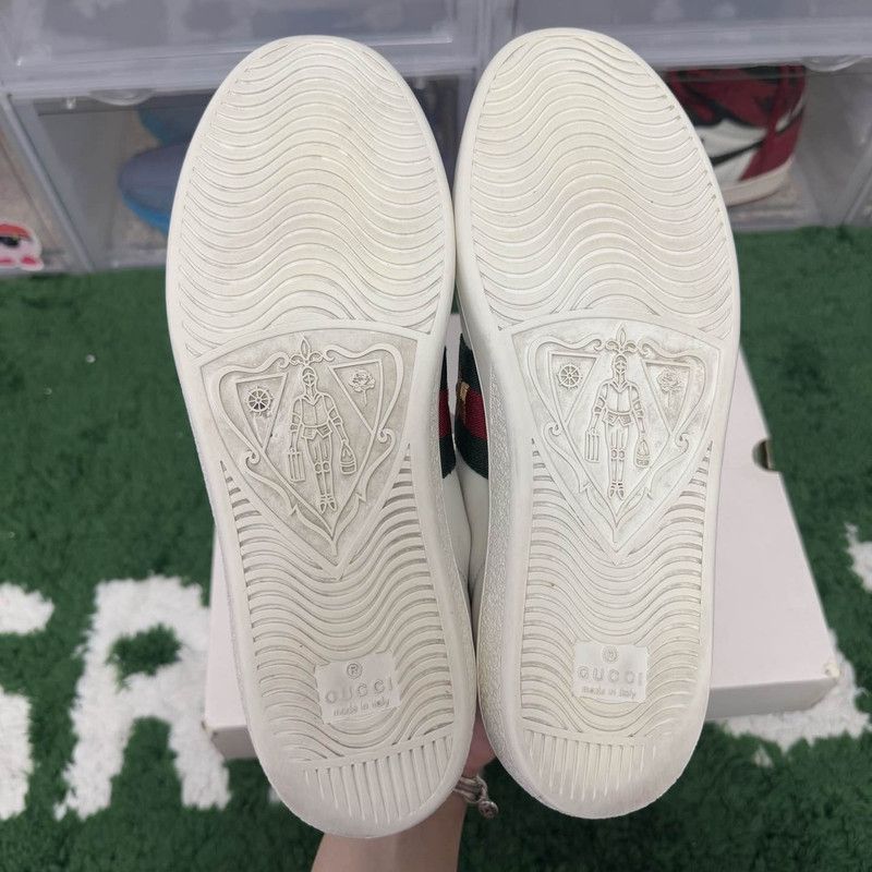 Gucci Gucci ACE Leather Ladybug Embroidered Sneakers 0079 Size US 7.5 / IT 37.5 - 4 Thumbnail