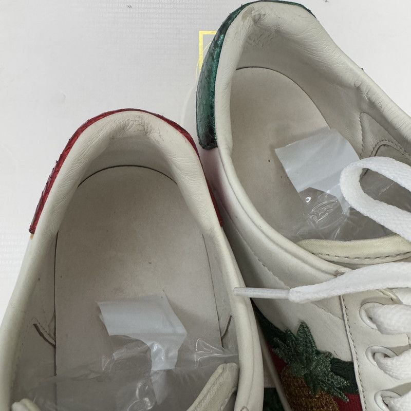Gucci Gucci ACE Leather Ladybug Embroidered Sneakers 0079 Size US 7.5 / IT 37.5 - 6 Thumbnail