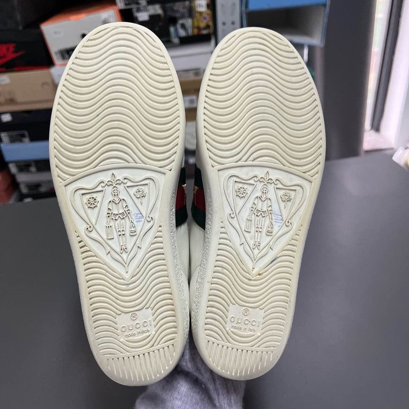 Gucci Gucci ACE Leather Sneakers with Pineapple Embroidery 0079 Size US 5 / IT 35 - 4 Thumbnail