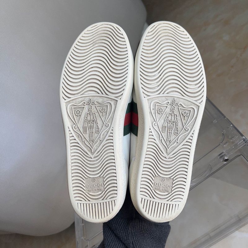 Gucci Gucci ACE Embroidered Fashion Sneakers for Women 0079 Size US 6 / IT 36 - 4 Thumbnail