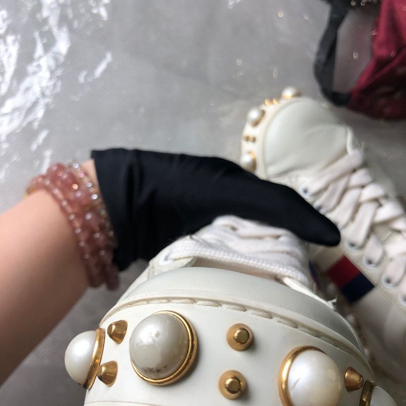 Gucci Gucci Ace Pearl Detail Low-Top Sneakers 0079 Size US 5 / IT 35 - 19 Thumbnail