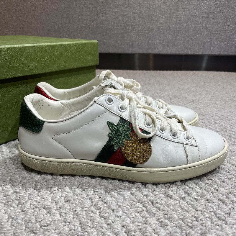 Gucci Gucci ACE Leather Pineapple Embroidered Sneakers 0079 Size US 5 / IT 35 - 7 Thumbnail