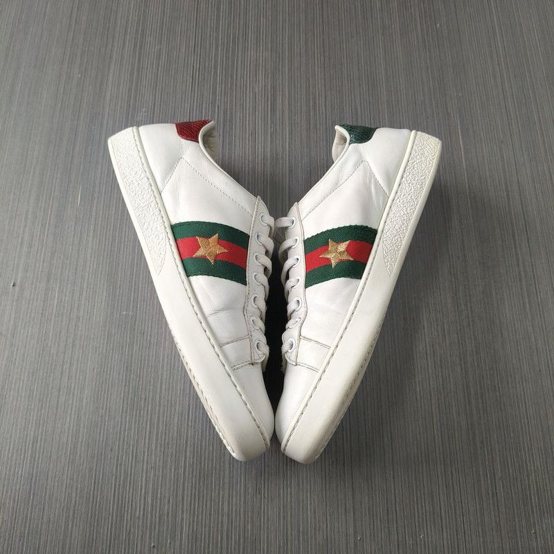 Gucci Gucci ACE Leather Sneakers with Pineapple Embroidery 0079 Size US 6 / IT 36 - 8 Thumbnail