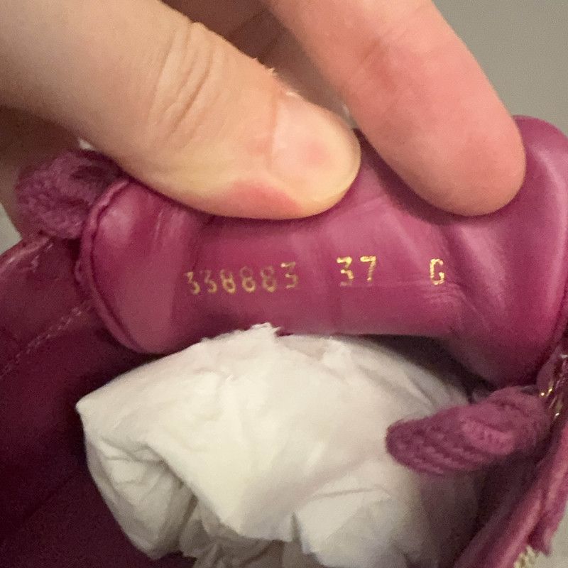Gucci Gucci Stylish Low-Top Lace-Up Sneakers for Women 0079 Size US 6.5 / IT 36.5 - 5 Thumbnail