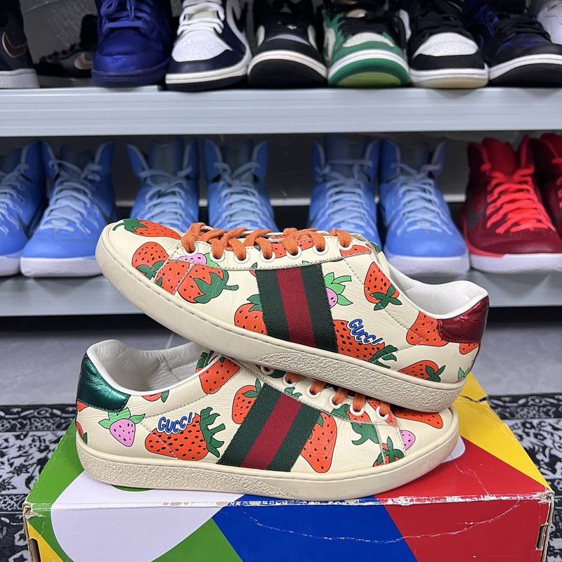 Gucci Gucci Ace Strawberry Print Low-Top Sneakers 0079 Size US 8 / IT 38 - 8 Thumbnail