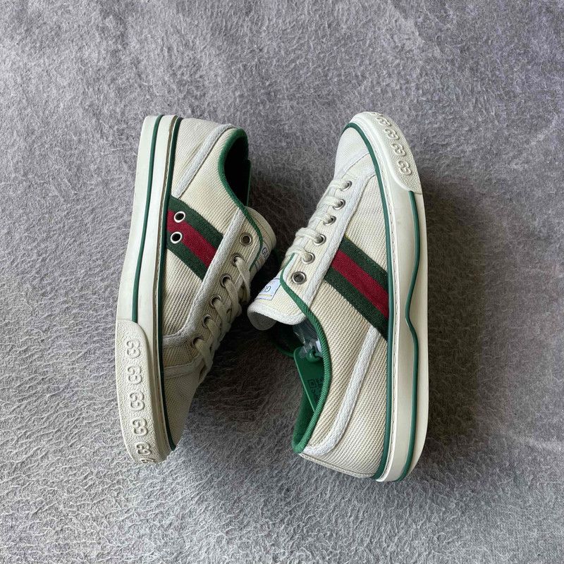 Gucci Gucci Tennis 1977 Low-top Fashion Sneakers 0079 Size US 8 / IT 38 - 10 Thumbnail