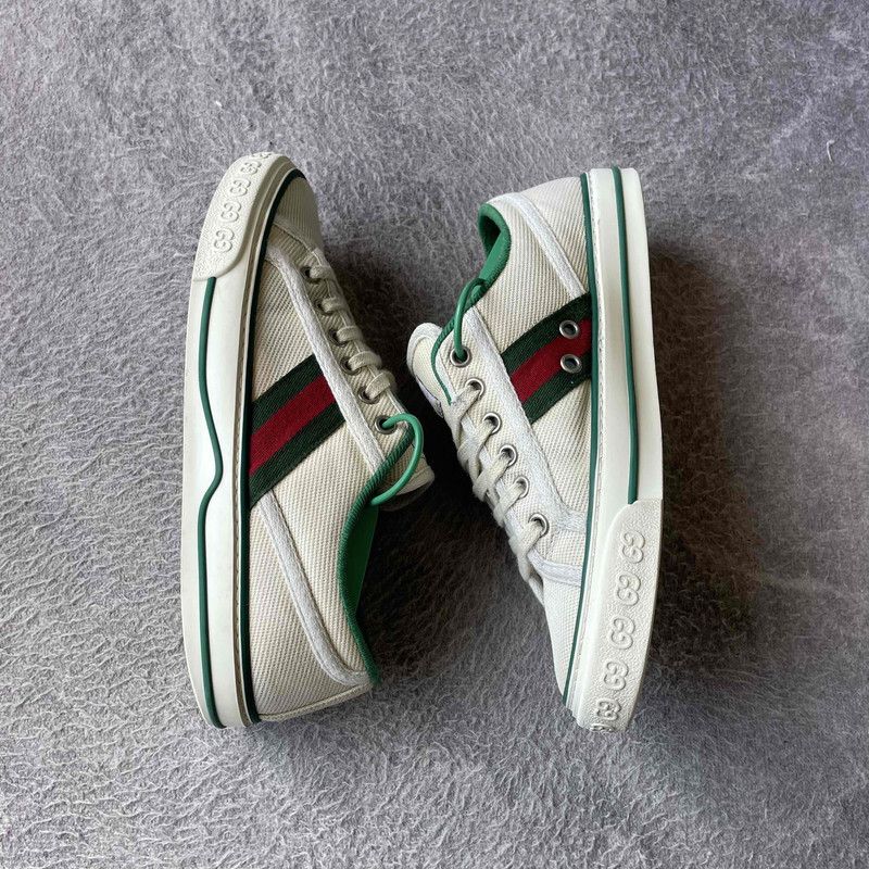 Gucci Gucci Tennis 1977 Low-top Fashion Sneakers 0079 Size US 8 / IT 38 - 9 Thumbnail