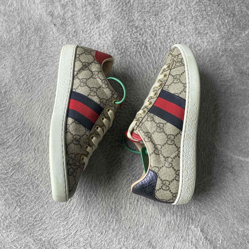 Gucci Gucci Ace GG Supreme Sneakers for Women 0079 Size US 5.5 / IT 35.5 - 7 Thumbnail