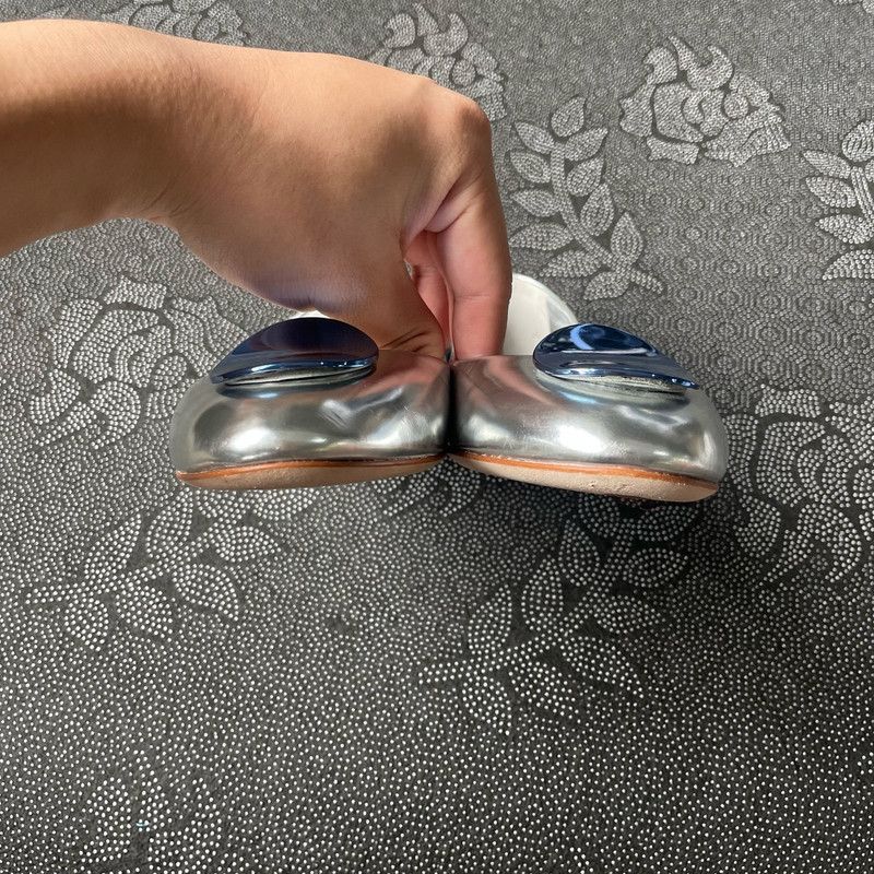 Gucci Gucci Stylish Silver Flat Shoes for Women 0079 Size US 6 / IT 36 - 7 Thumbnail
