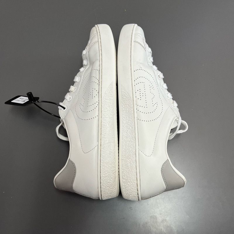Gucci Gucci ACE Double G Round Toe Sneakers for Women 0079 Size US 8.5 / IT 38.5 - 7 Thumbnail