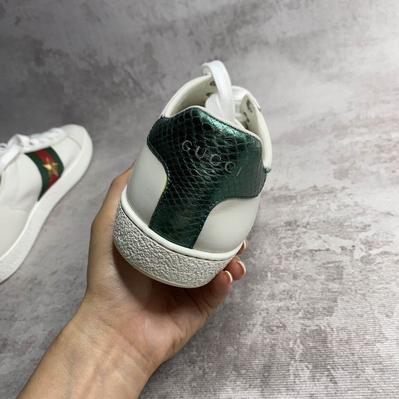 Gucci Gucci ACE Leather Pineapple Embroidered Sneakers 0079 Size US 5 / IT 35 - 9 Thumbnail