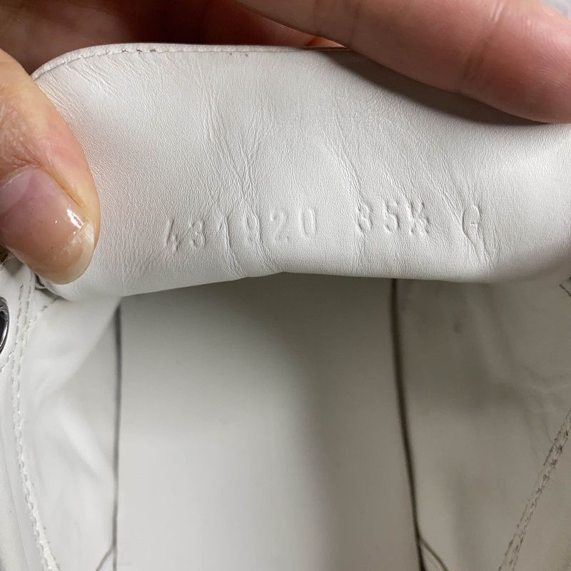 Gucci Gucci ACE Leather Pineapple Embroidered Sneakers 0079 Size US 5 / IT 35 - 5 Thumbnail