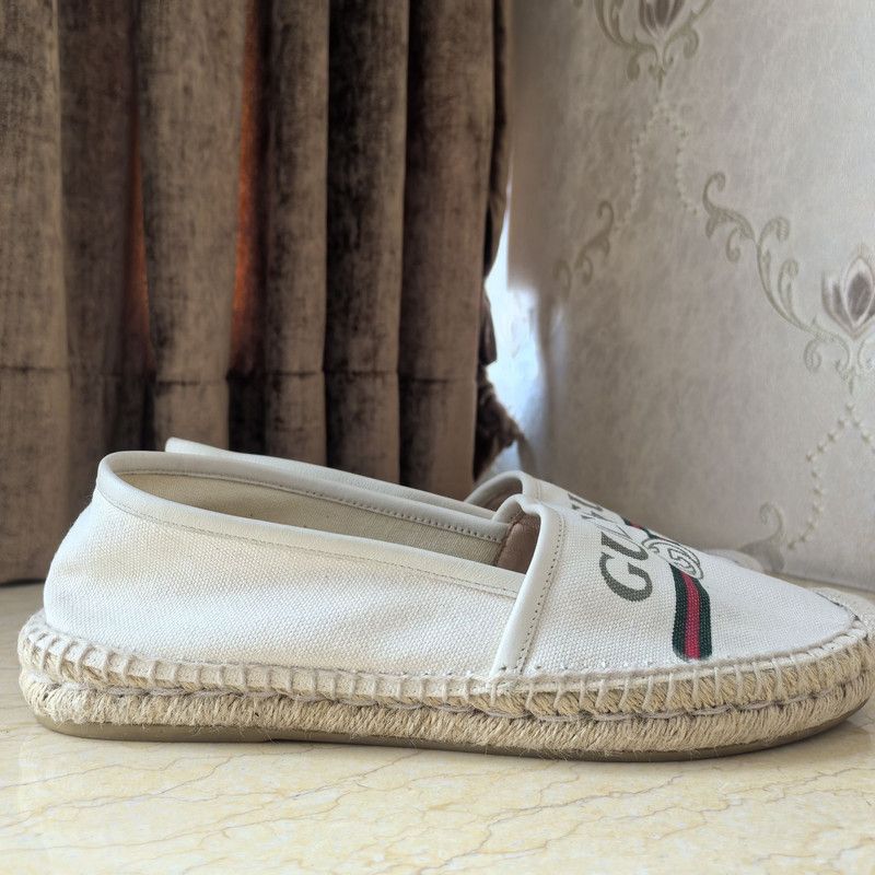Gucci Gucci White Casual Slip-On Shoes for Women 0079 Size US 7.5 / IT 37.5 - 8 Thumbnail