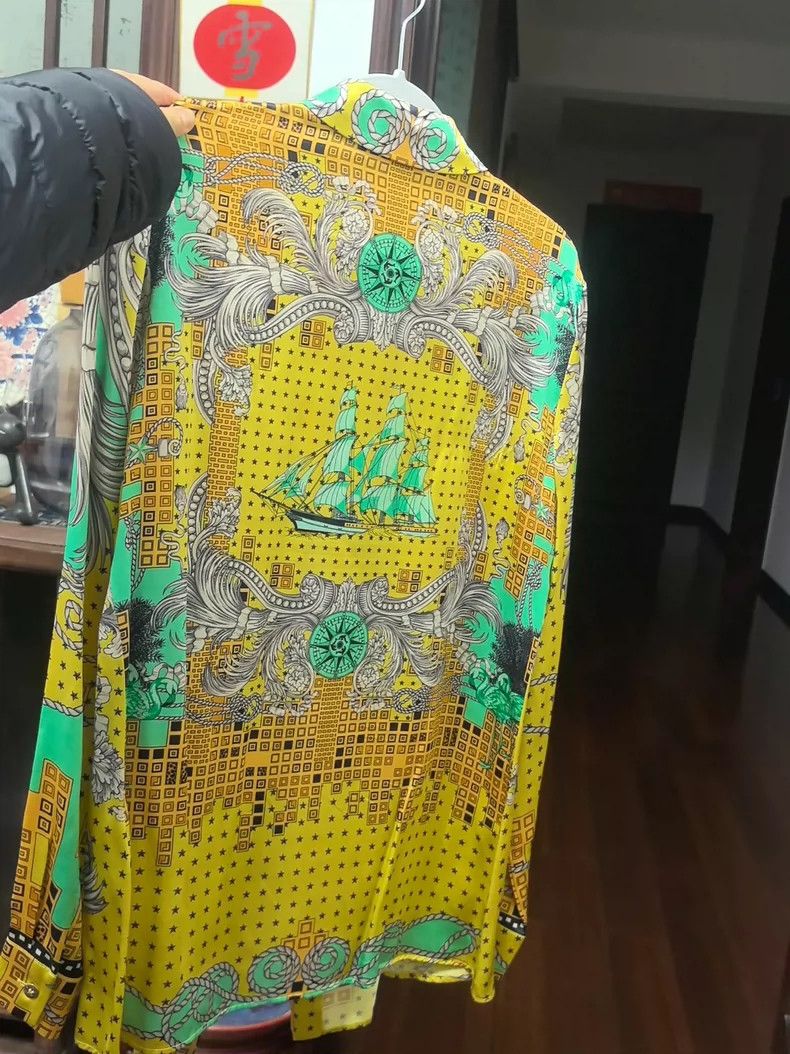 Versace Versace Silk Printed Long Sleeve Shirt - dmc Size M / US 6-8 / IT 42-44 - 2 Thumbnail