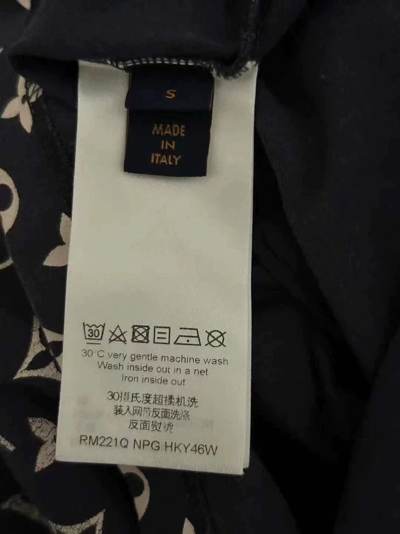 Louis Vuitton Louis Vuitton Gradient Print Short Sleeve T-shirt - dmc Size M / US 6-8 / IT 42-44 - 3 Thumbnail