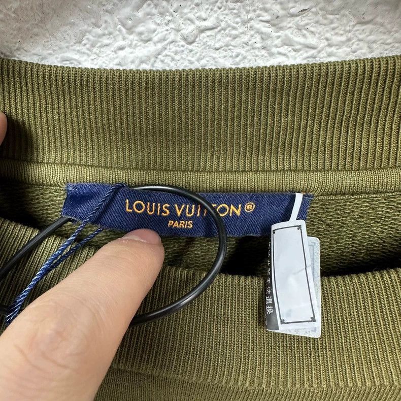 Louis Vuitton Louis Vuitton LV Rivet Pharrell Sweatshirt - dmc Size M / US 6-8 / IT 42-44 - 5 Thumbnail