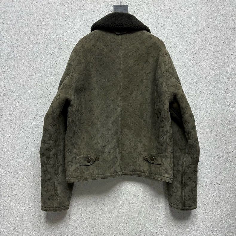 Louis Vuitton Louis Vuitton Monogram Full Print Shearling Coat - dmc Size M / US 6-8 / IT 42-44 - 2 Thumbnail