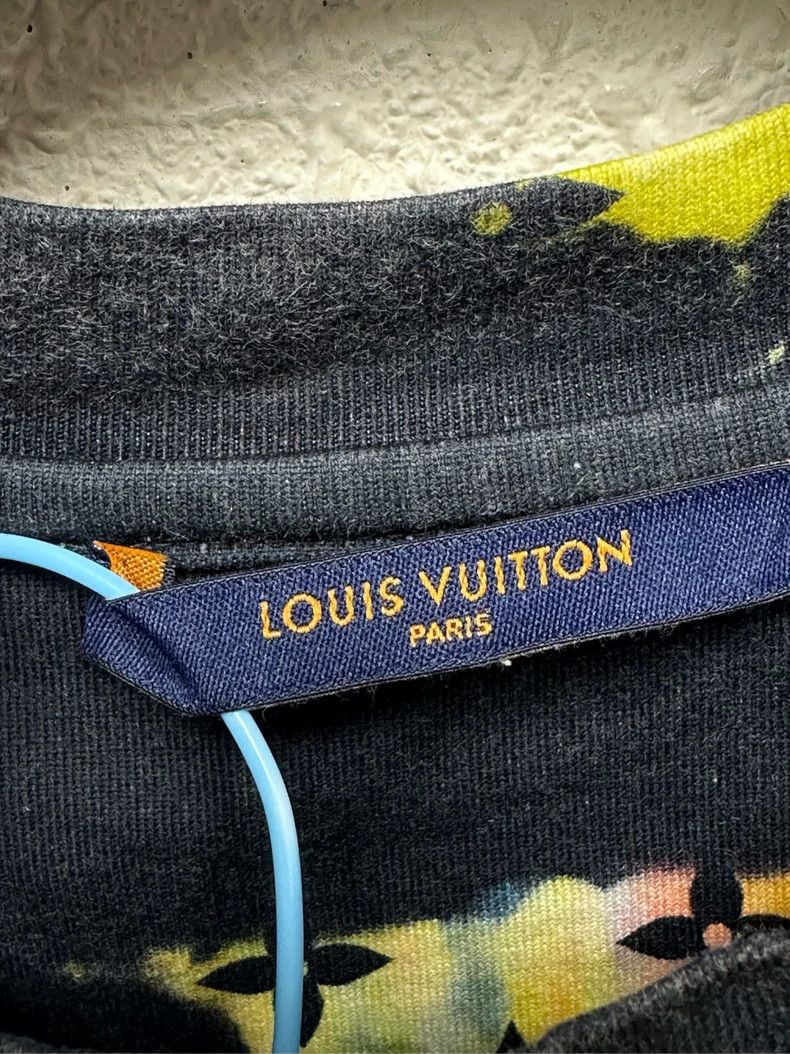 Louis Vuitton Louis Vuitton Tie-Dye Monogram Short-Sleeve Tee - dmc Size M / US 6-8 / IT 42-44 - 5 Thumbnail